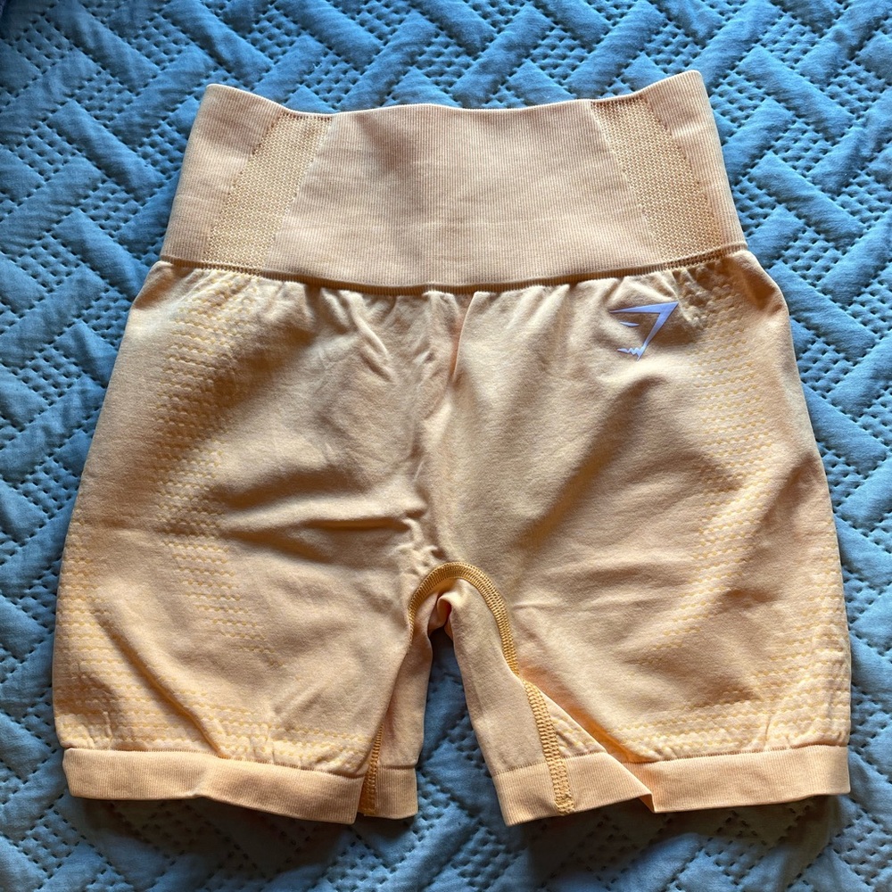 *SOLD* gymshark yellow vital seamless 2.0 shorts - (brand new without tags)